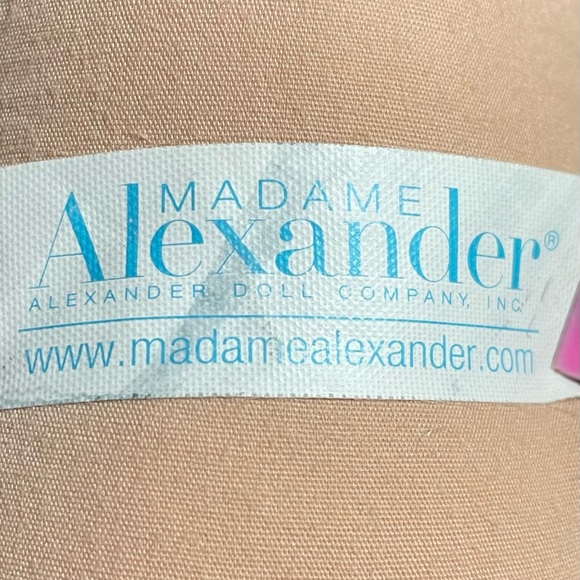 Madame Alexander Vintage 18” Doll 2007 Style 50768 Blonde/Blue Eyes - Picture 8 of 13